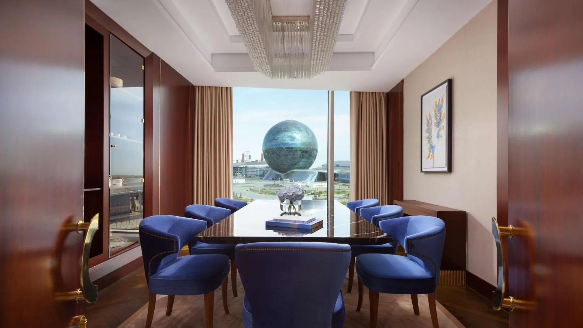Hotel Hilton Astana 5*,